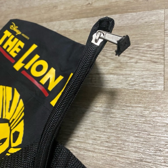 DISNEY THE LION KING BLACK TOTE BAG - Picture 6 of 8
